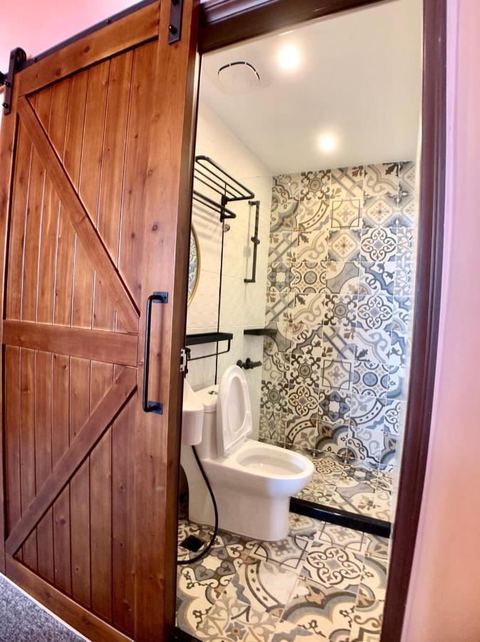 Baker Street London Style Inn Tainan Extérieur photo