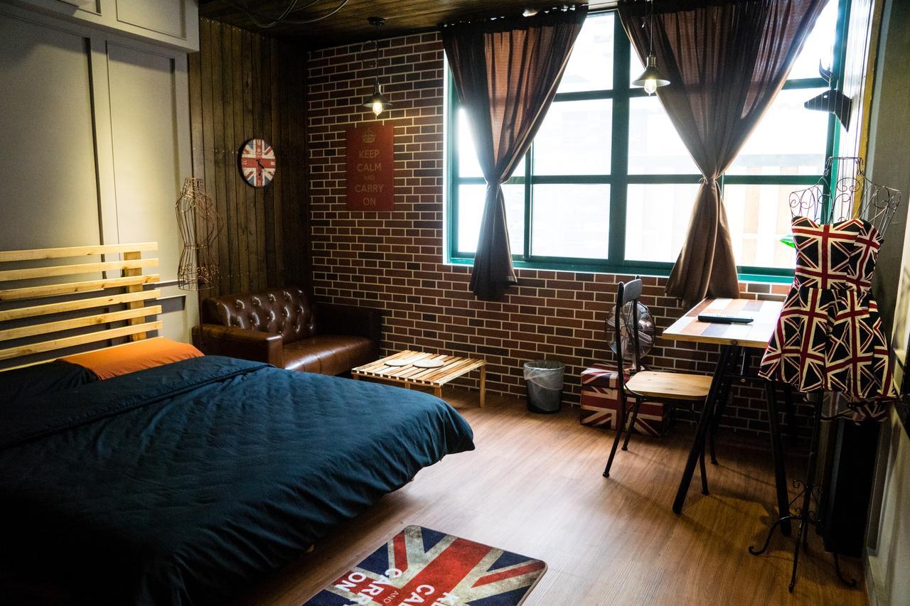 Baker Street London Style Inn Tainan Extérieur photo